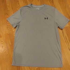 Under Armour Loose Fit Lt Gray Dri-Fit TShirt